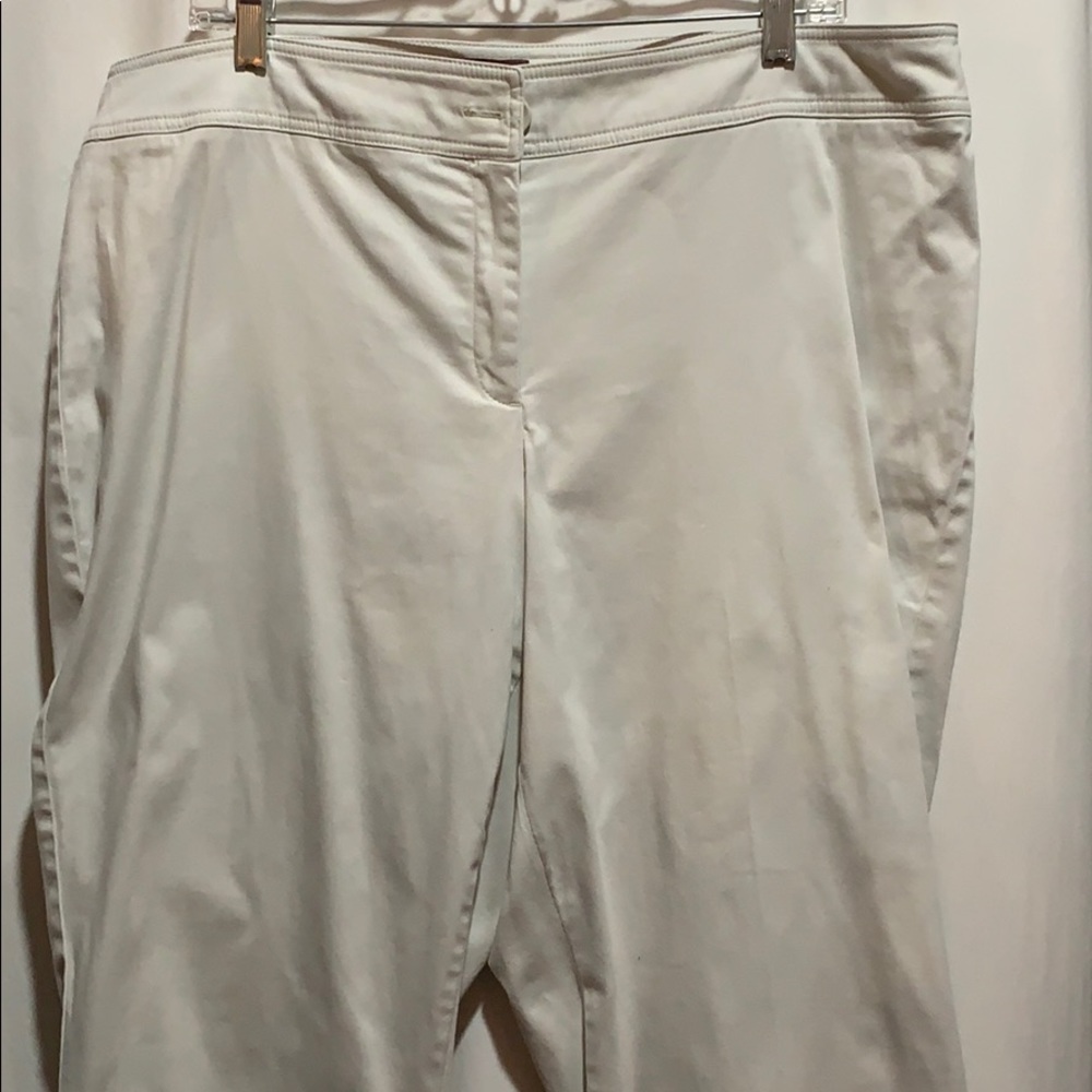 TRIBELLA WOMAN CAPRIS PANT TAN SZ 18 SPLIT ENDS